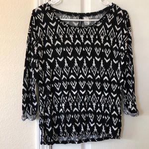 Black and White Casual Stretch Patterned Blouse